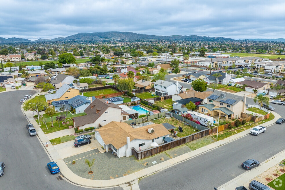 Ramona_564440_LC_080425_final