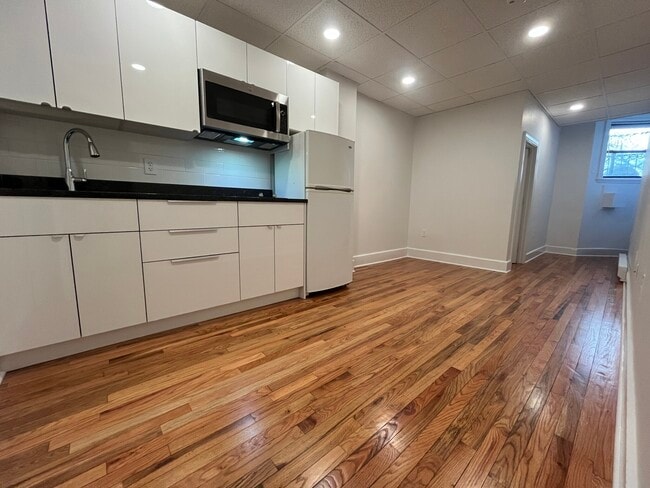 501 Beacon St unit C, Boston, MA 02215 - photo 2