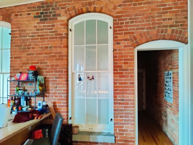 317 W Fayette St unit 2, Syracuse, NY 13202 - photo 5