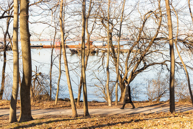 Richmond Terrace Park is a small neighborhood park in Mariners Harbor.