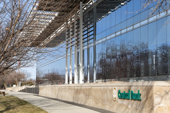 Grow your future with Central Bank, a top workplace in Jefferson City, MO.