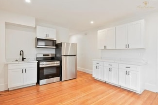 122 Elmgrove Ave Unit 2R, Providence, RI 02906