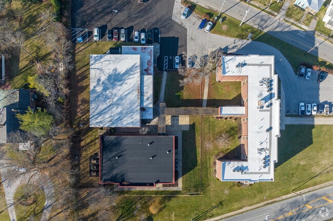 Safe Harbor Academy is located on Macey Avenue in Versailles, Kentucky.