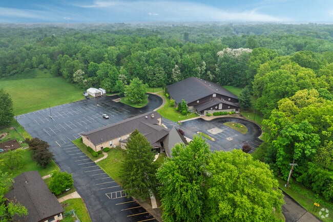 Trinity Lutheran School has 3 full-time and 6 part-time teachers.