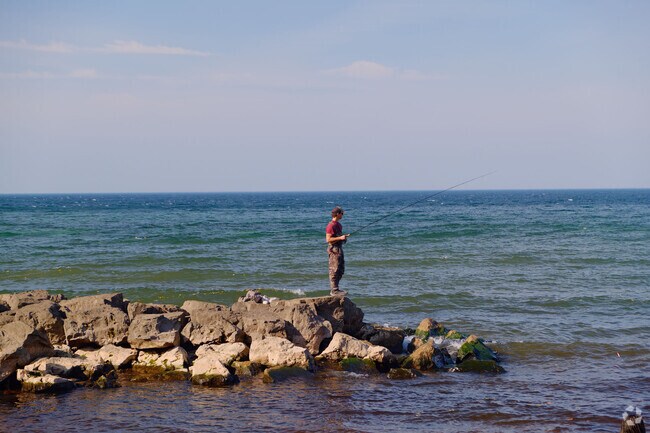 Webster Park has a fishing pier with access to Lake Ontario.