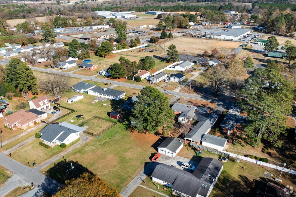 Neighborhood_PineLevel_V4_030424