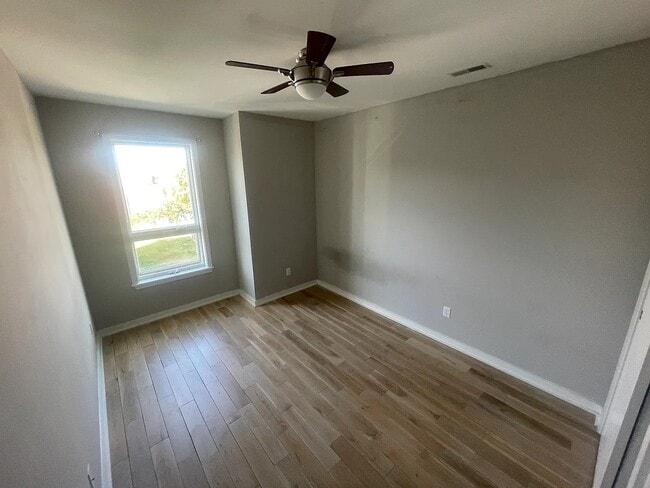 1439 N Franklin St, Philadelphia, PA 19122 - photo 4