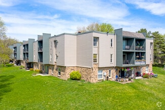 2500 Nathan Ln N, Plymouth, MN 55441