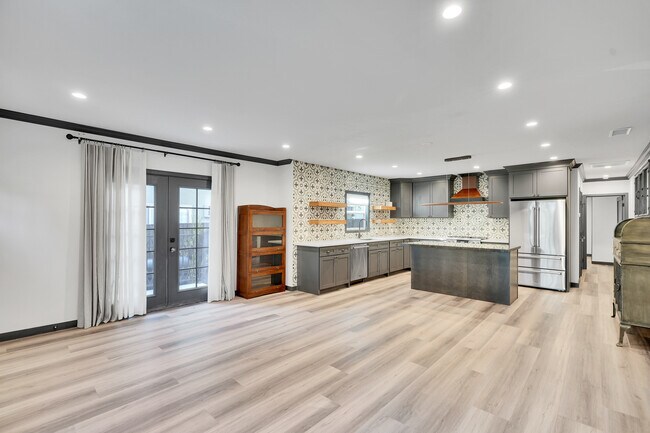 9011 Rangely Ave unit 1, West Hollywood, CA 90048 - photo 3