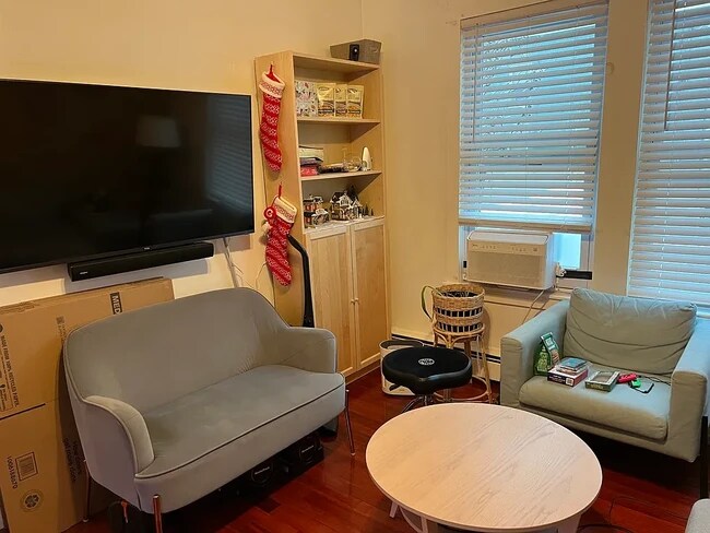 103 Sciarappa St unit 2, Cambridge, MA 02141 - photo 5