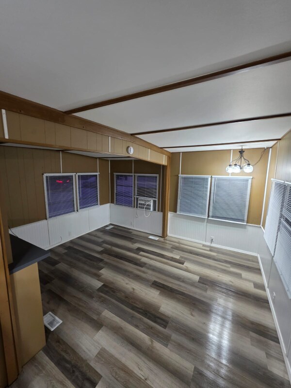 905 W 37th Ave, Hobart, IN 46342 - photo 4