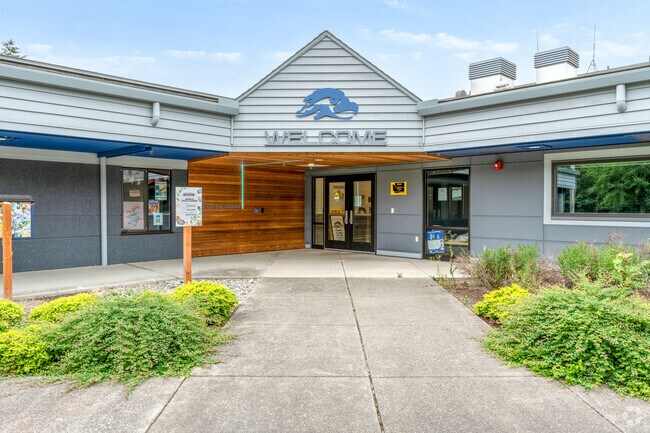 Mottman-Black Lake children flock to Tumwater Hill Elementary School.