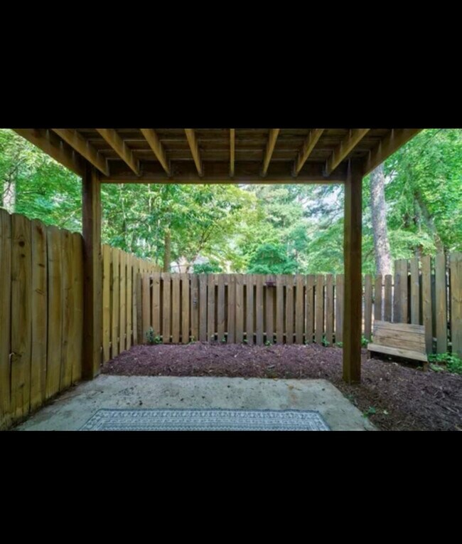 1090 New Haven Dr SW unit 1090B, Marietta, GA 30064 - photo 2