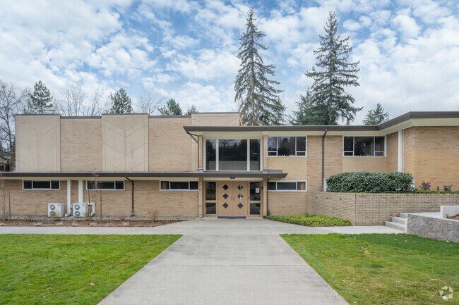 Some North Bellvue Locals attend The Church of Jesus Christ of Latter-day Saints.