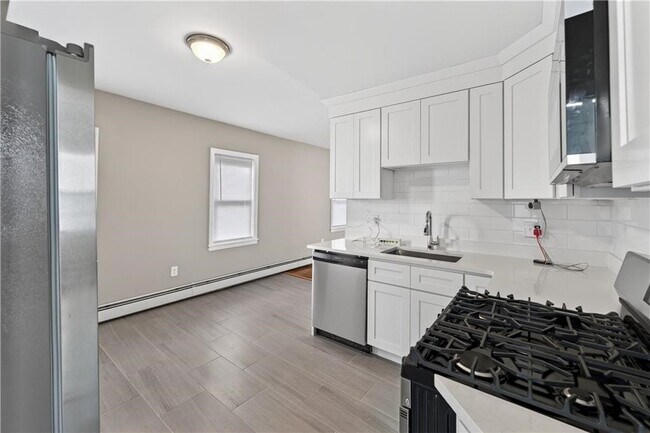 55 Warren St unit 1, Providence, RI 02907 - photo 5