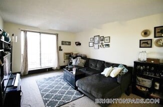 144 Kenrick St Unit 23, Boston, MA 02135