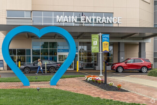 Inspira Medical Center is the largest hospital near Stow Creek Township.