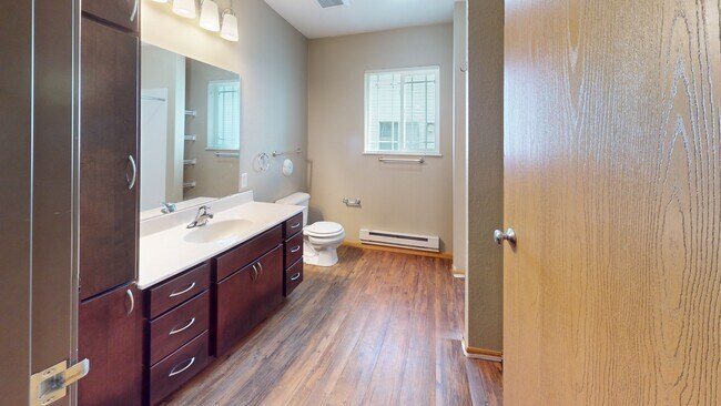 420 11th St N unit Apartment 1, La Crosse, WI 54601 - photo 5