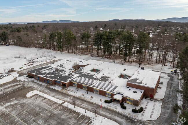 RK Finn Ryan Road School is a public elementary school in Florence.