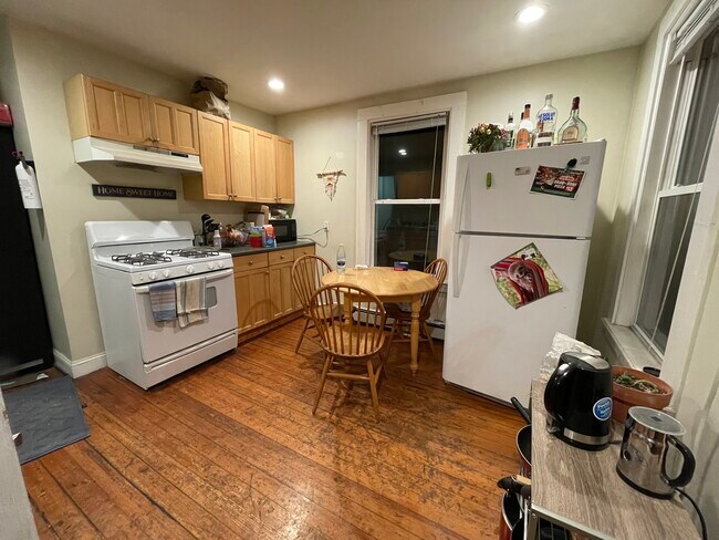 63 Pleasant St unit 64-2, Cambridge, MA 02139 - photo 4