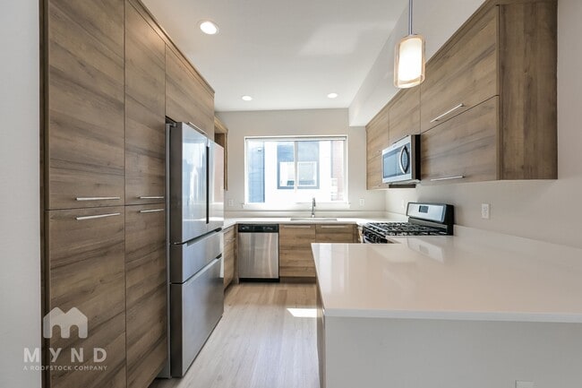 1079 Chase St, Lakewood, CO 80214 - photo 2