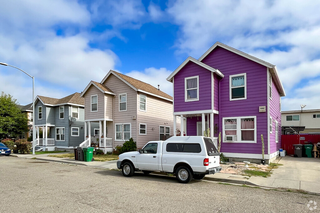 About Sobrante Park Schools, Demographics, Things to Do