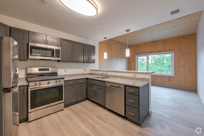 340 Dixwell Ave - 1 BD 1 BA