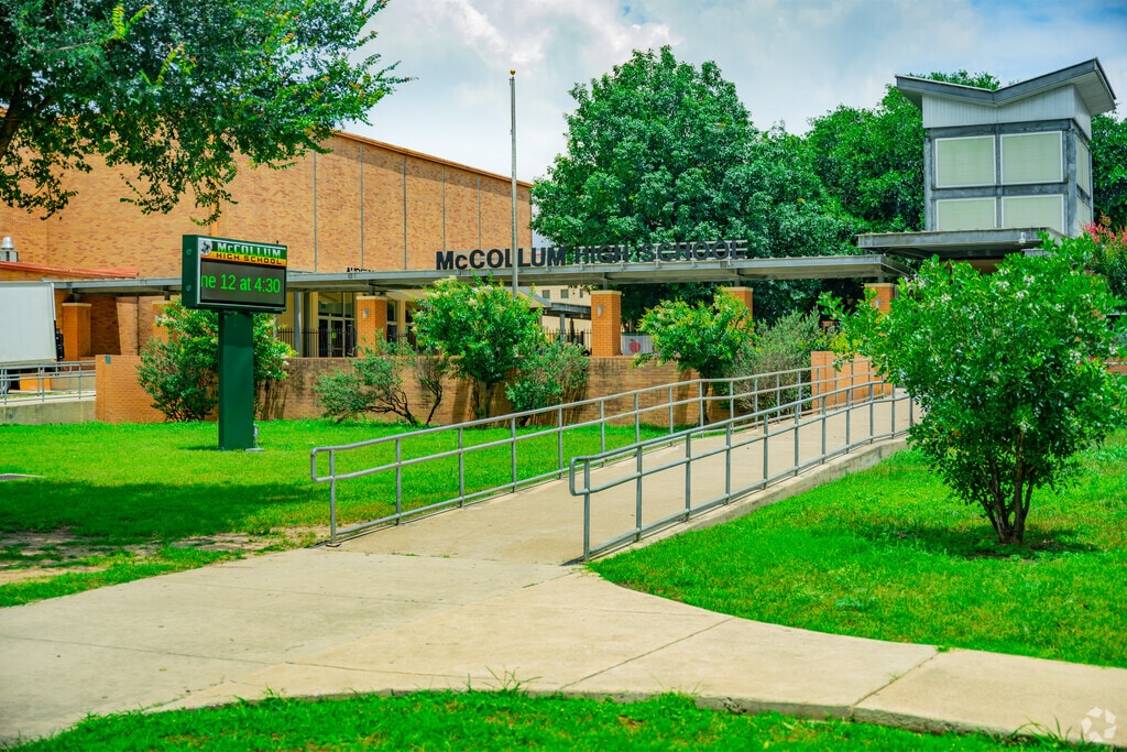 McCollum High School, Rankings & Reviews