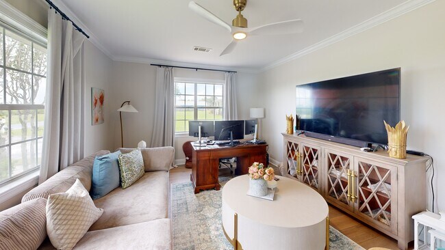 143 Vans Ln, Destrehan, LA 70047 - photo 2