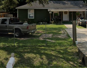 1054 E Anderson Rd, Houston, TX 77047 - photo 1