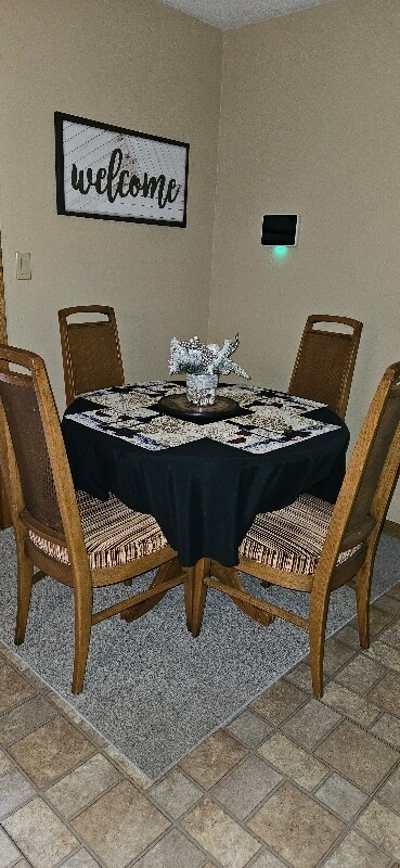 1645 Tanglewood Dr, Akron, OH 44313 - photo 7