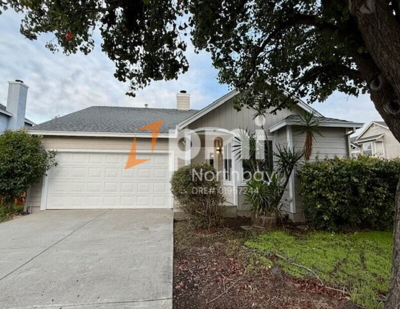 210 Leafwood Ct, Suisun City, CA 94585 - photo 1