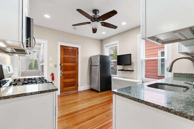 45 Calvin St unit 1, Somerville, MA 02143 - photo 4