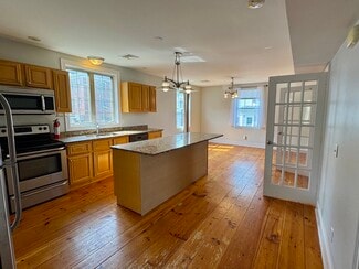 15 Ames St Unit 2, Providence, RI 02909