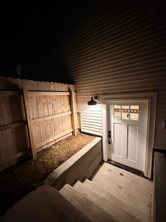 4434 Honey Bee Ridge, Des Moines, IA 50317