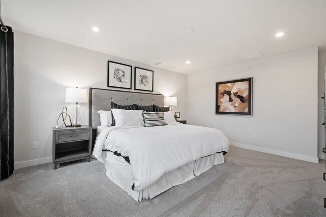 223 Elk Ridge Dr, Moon Township, PA 15108 - photo 4