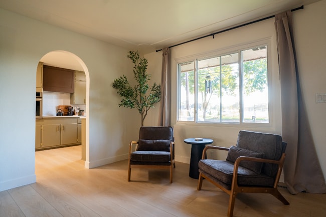 2218 Jefferson Ave, Midland, MI 48640 - photo 5