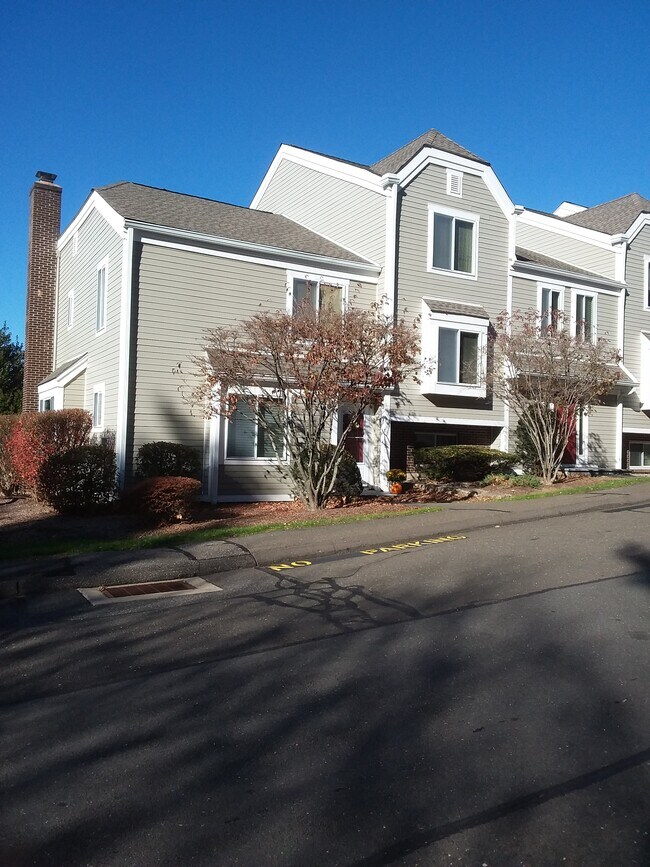 71 Aiken St unit B3, Norwalk, CT 06851 - photo 6