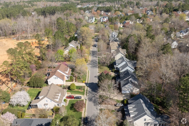 Lake Hogan Farms is a large, attractive development of 300+ homes in Carrboro, on the northwest edge of Chapel Hill.