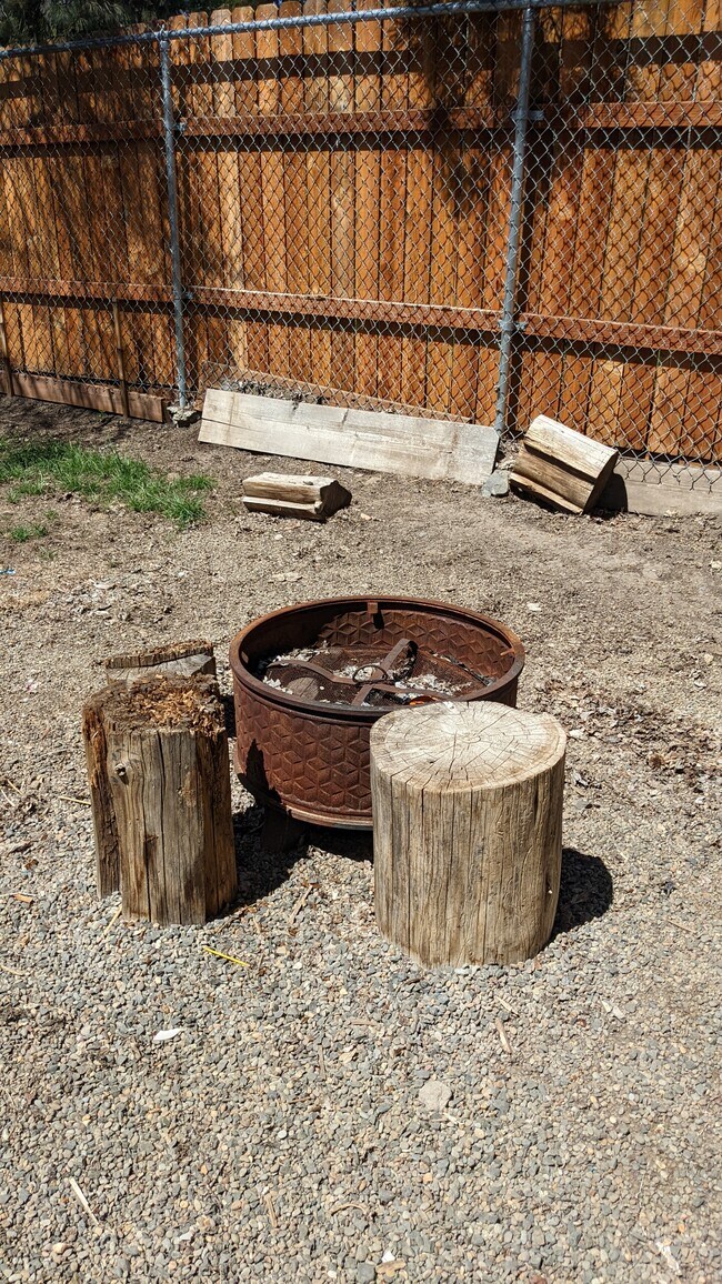 1812 Tiffany St, Klamath Falls, OR 97601 - photo 7