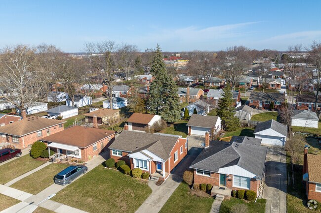 Clements Circle  neighborhood offers many different styles of homes.