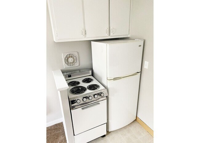 249 Senator Place unit 249-02, Cincinnati, OH 45220 - photo 5