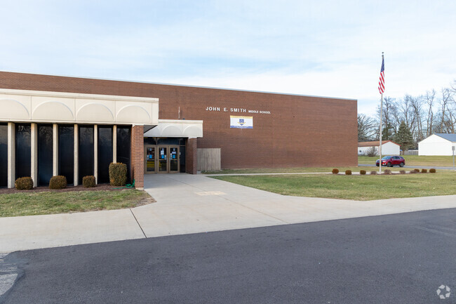 According to Niche, Smith Middle School has a B+ rating.