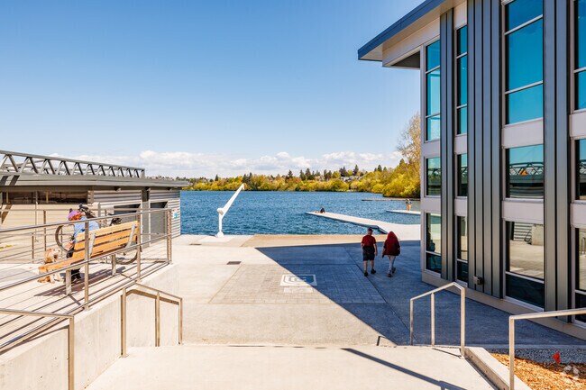 Down the hill from Phinney Ridge, locals can enjoy Green Lake park and the lake itself.