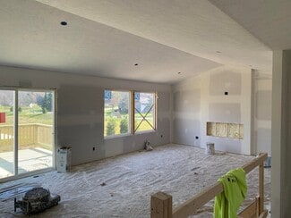 7120 Pinehurst Dr NE, Rockford, MI 49341