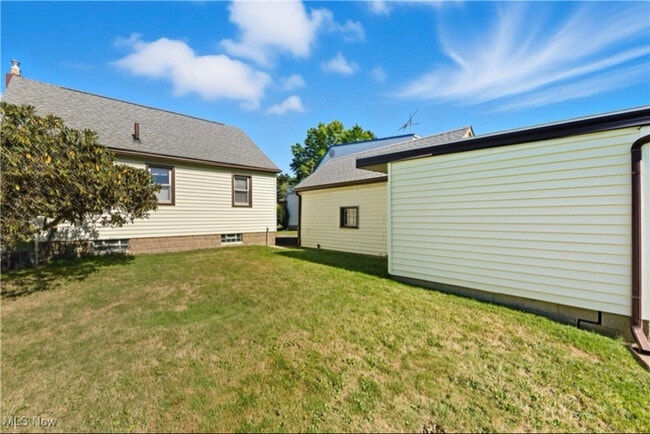 132 33rd St SE, Canton, OH 44707 - photo 5