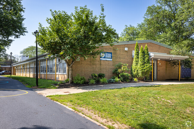 Washington School is a National Blue Ribbon School located in Westfield, New Jersey.