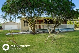 1219 Thompson Ave, Lehigh Acres, FL 33972