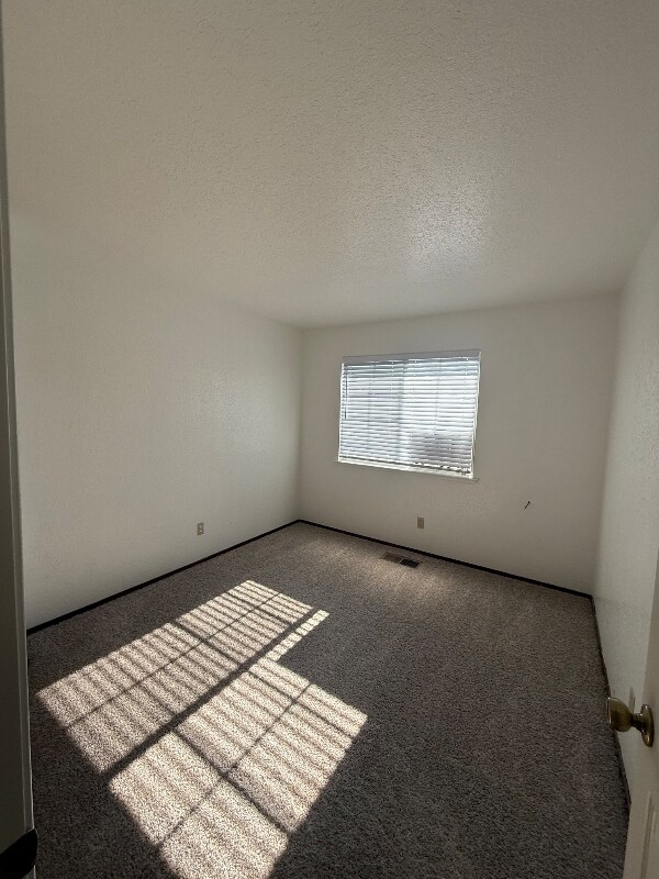 2553 Alexia Way, Modesto, CA 95355 - photo 7