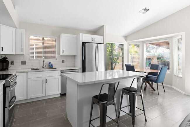 3437 E Tonto Ln unit ID1359738P, Phoenix, AZ 85050 - photo 6